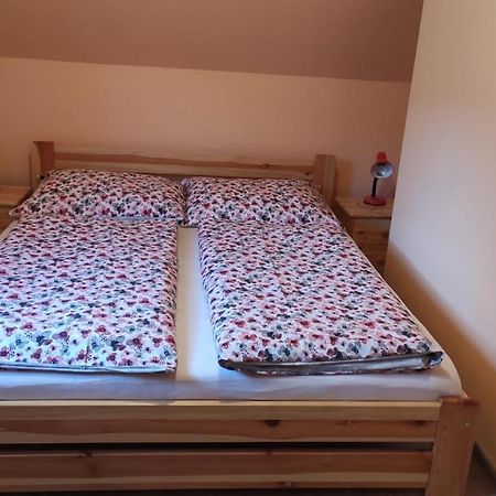 Chaty Pod Knizeci, Trojanovice Esterno foto