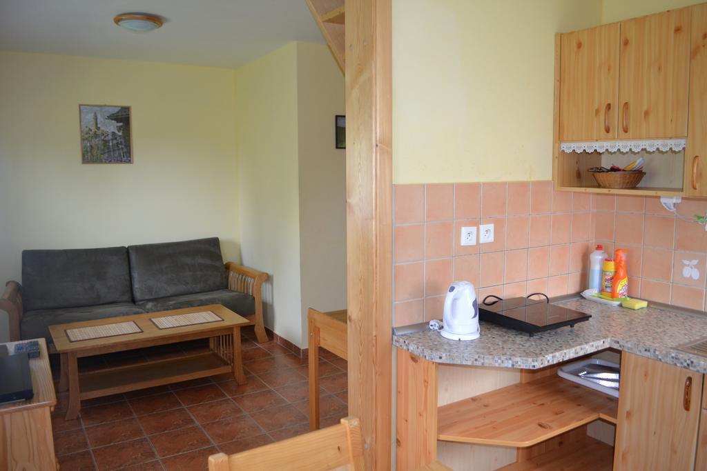 Chaty Pod Knizeci, Trojanovice Esterno foto